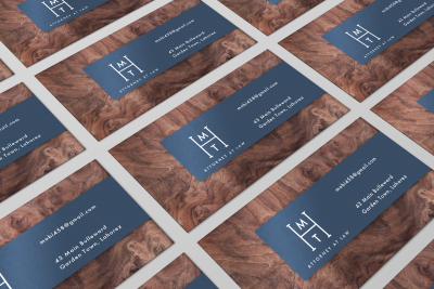 Mobi-Attorney-business-card-mockup